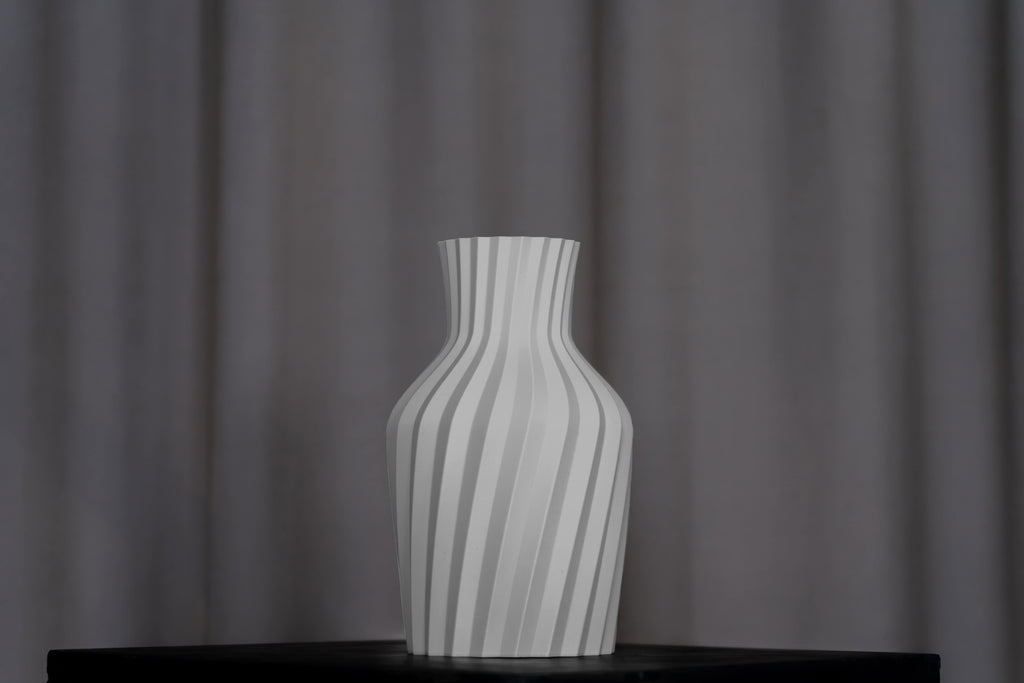 VIALORA Vase